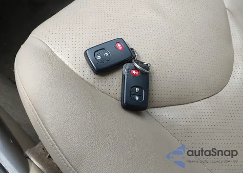 2009 Toyota Rav4 Limited z USA, uszkodzony, nr VIN JTMBF31V695014701